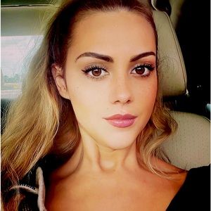 Meet your Posher, Liliana